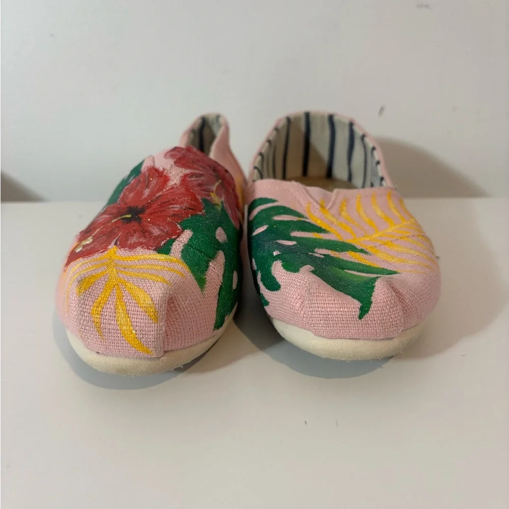 Toms Women’s 7.5W Hand Painted Canvas Alpargata Slip On Flat Shoes Tropical Vaca